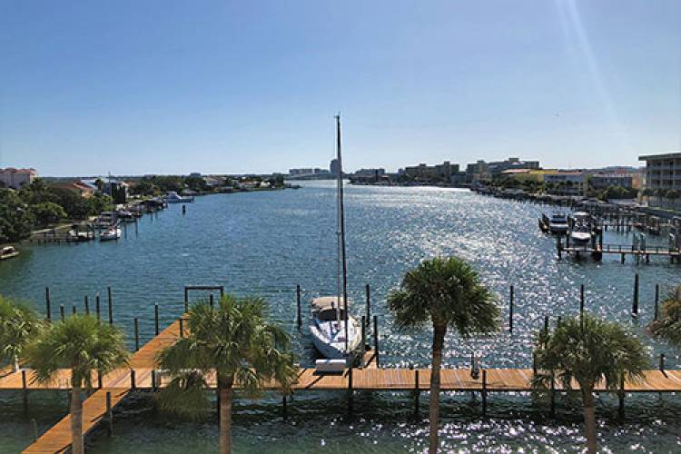 Boat Slips along the Intercoastal Waterways | Long Key Vacation Rentals