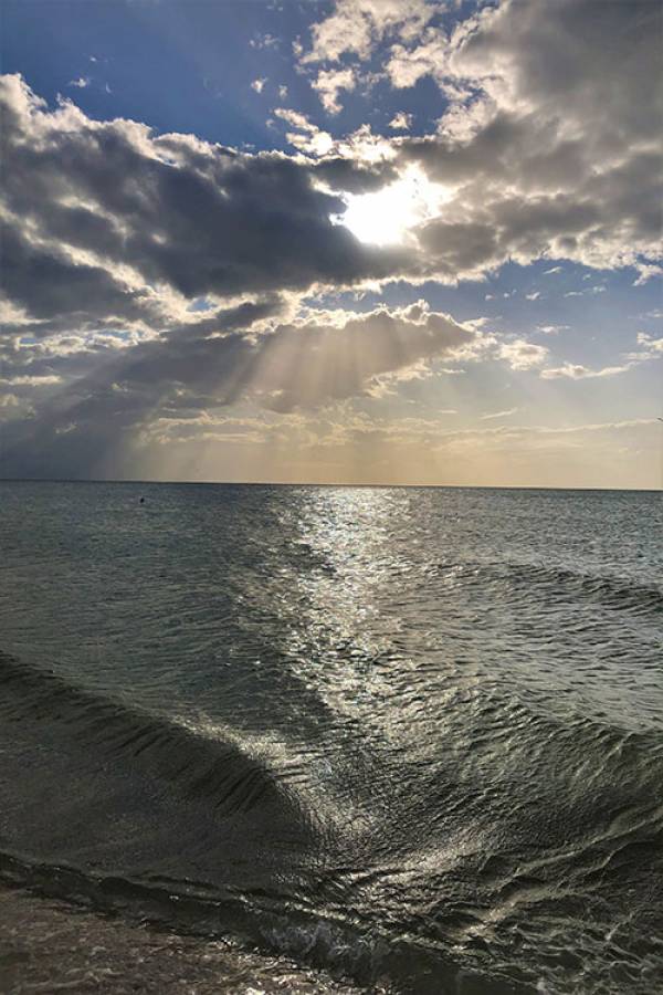 Sunset on the Waves | Long Key Vacation Rentals Sunset on the Waves | Long Key Vacation Rentals